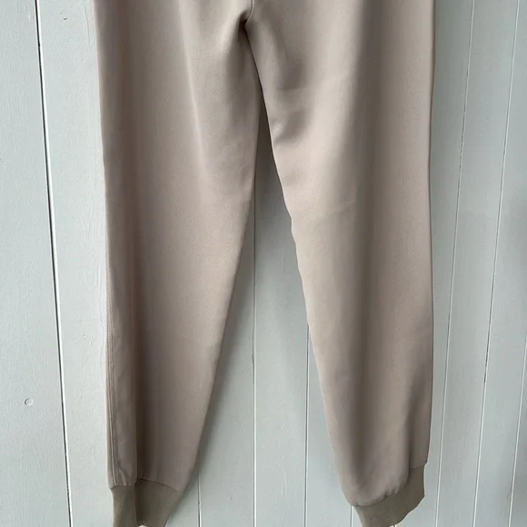 Vince joggers - Picture 6 of 8